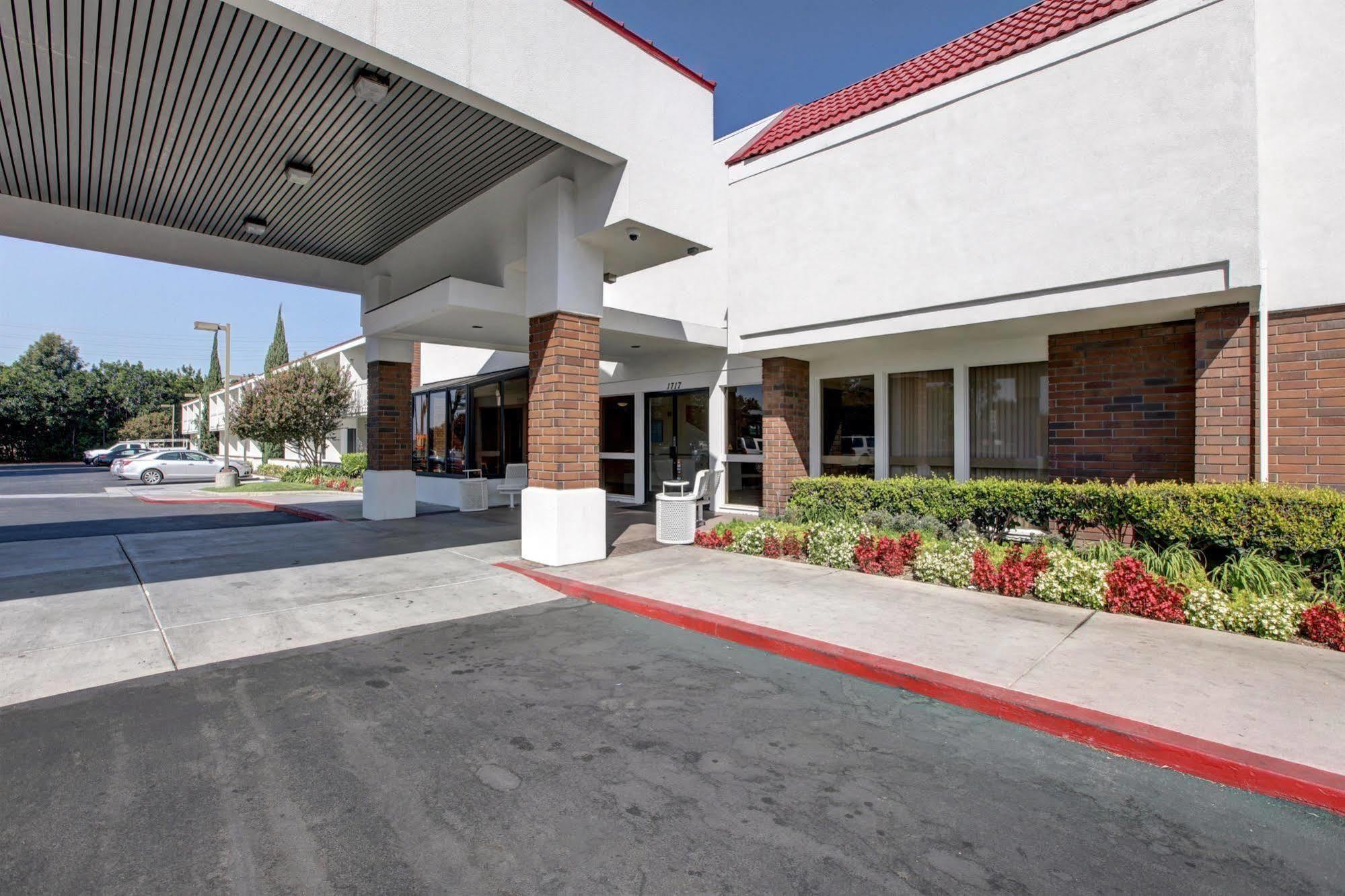Motel 6-Santa Ana, Ca - Irvine - Orange County Airport Exteriör bild